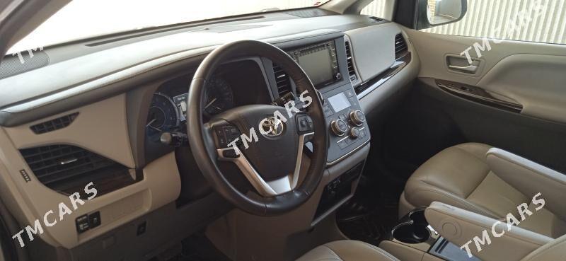 Toyota Sienna 2019 - 470 000 TMT - Мары - img 2