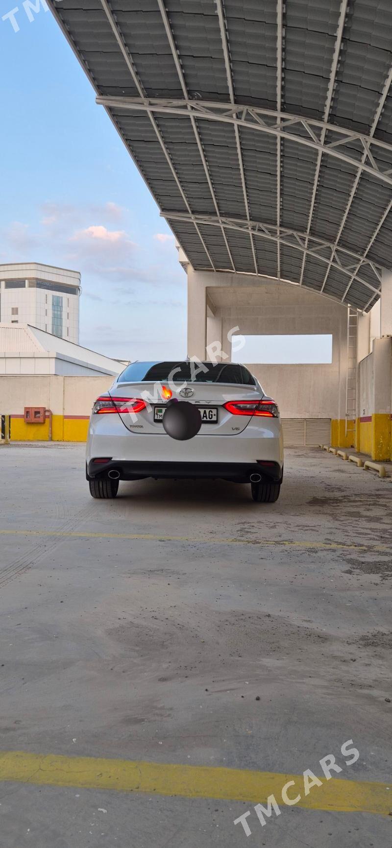 Toyota Camry 2018 - 295 000 TMT - Ашхабад - img 3