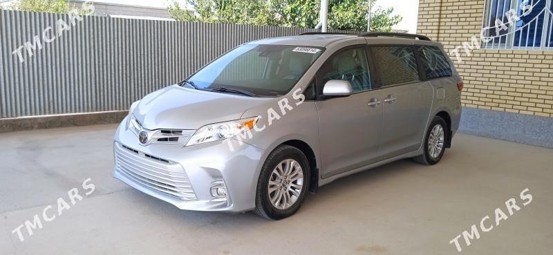 Toyota Sienna 2019 - 470 000 TMT - Мары - img 5