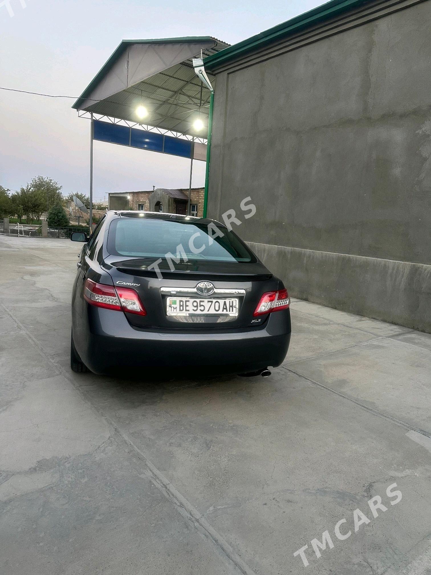 Toyota Camry 2011 - 185 000 TMT - Бахарден - img 3