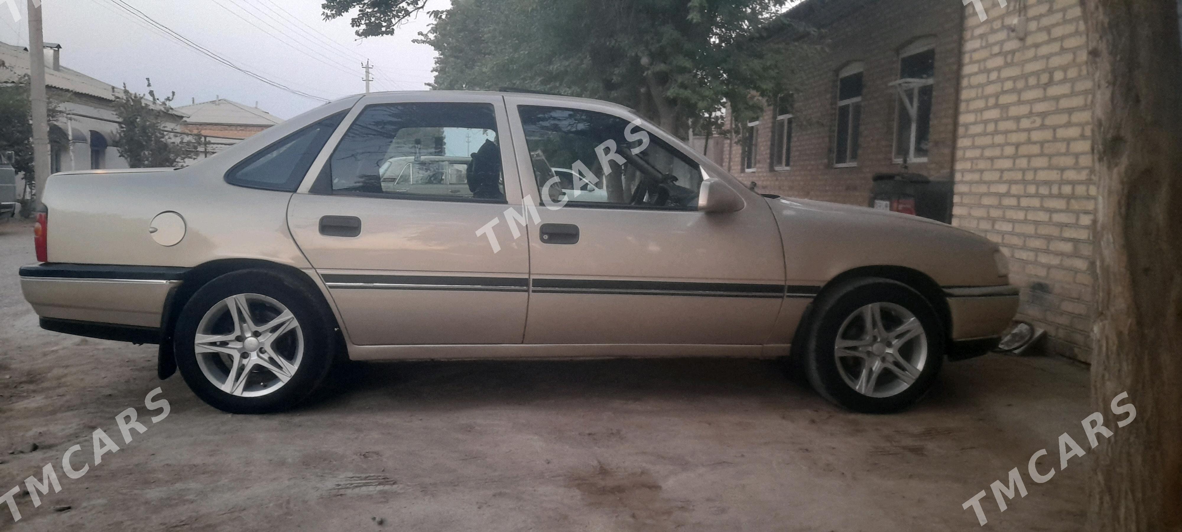 Opel Vectra 1991 - 36 000 TMT - Murgap - img 7
