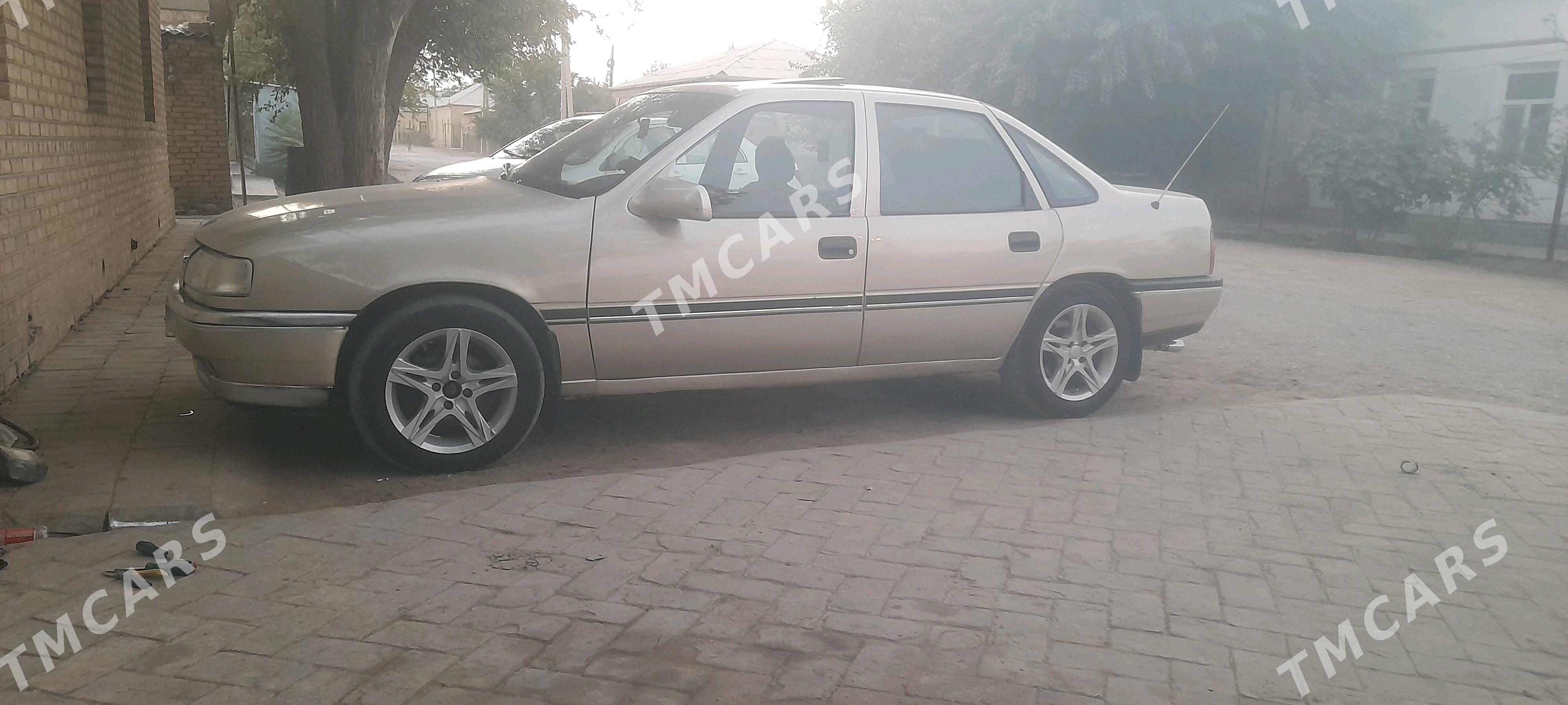Opel Vectra 1991 - 36 000 TMT - Murgap - img 3