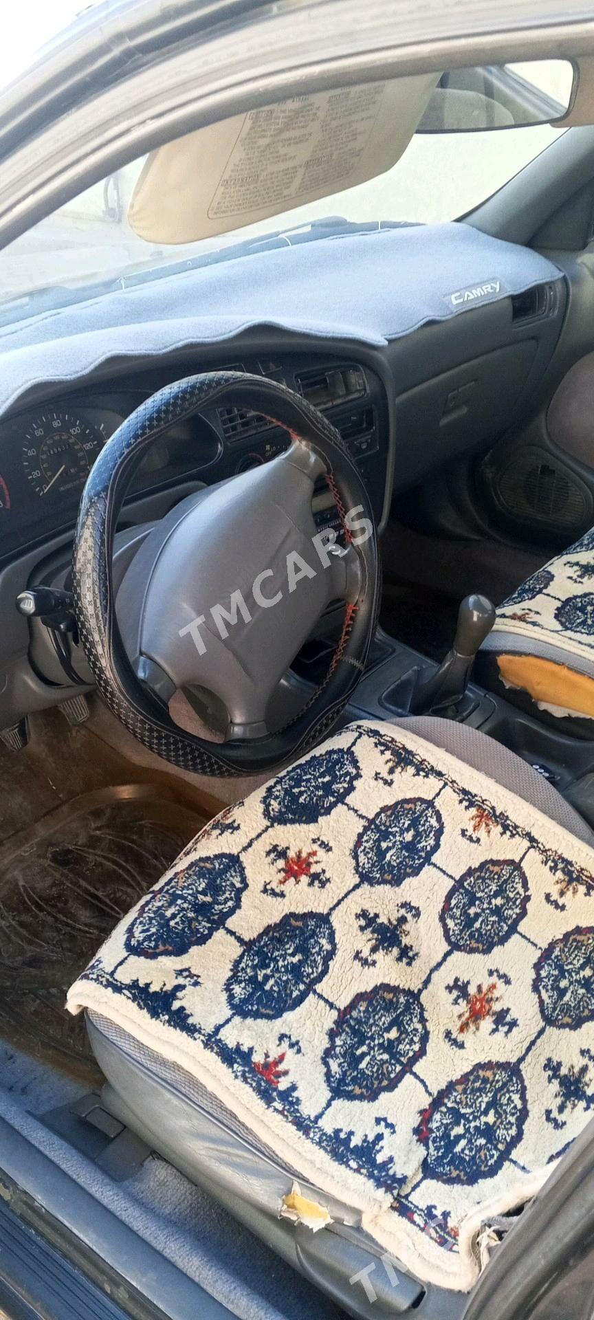 Toyota Camry 1993 - 80 000 TMT - Гурбансолтан Едже - img 3