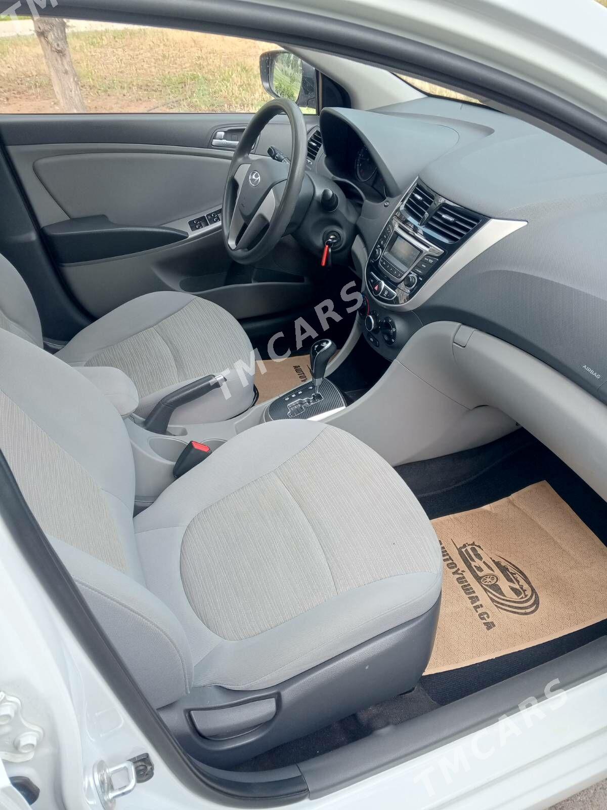 Hyundai Accent 2018 - 159 000 TMT - Arçabil şaýoly - img 6