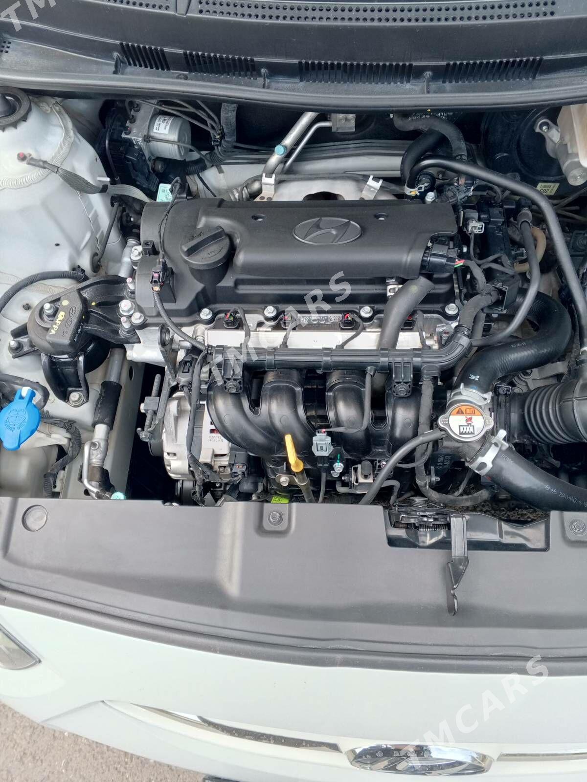 Hyundai Accent 2018 - 159 000 TMT - Arçabil şaýoly - img 7