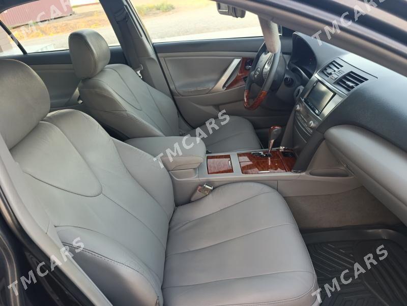 Toyota Camry 2010 - 185 000 TMT - Мары - img 2