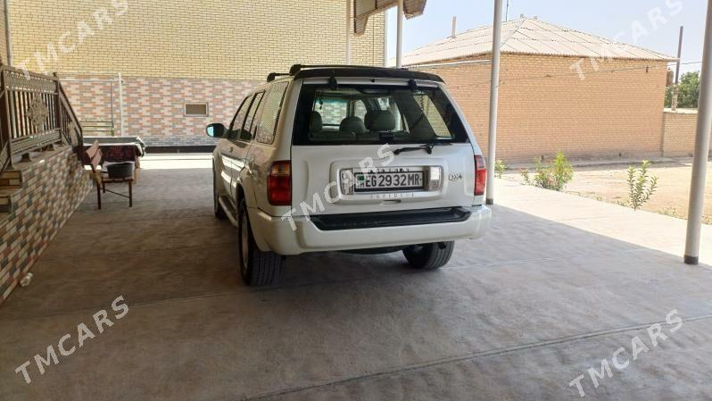 Infiniti QX4 2003 - 116 000 TMT - Sakarçäge - img 5