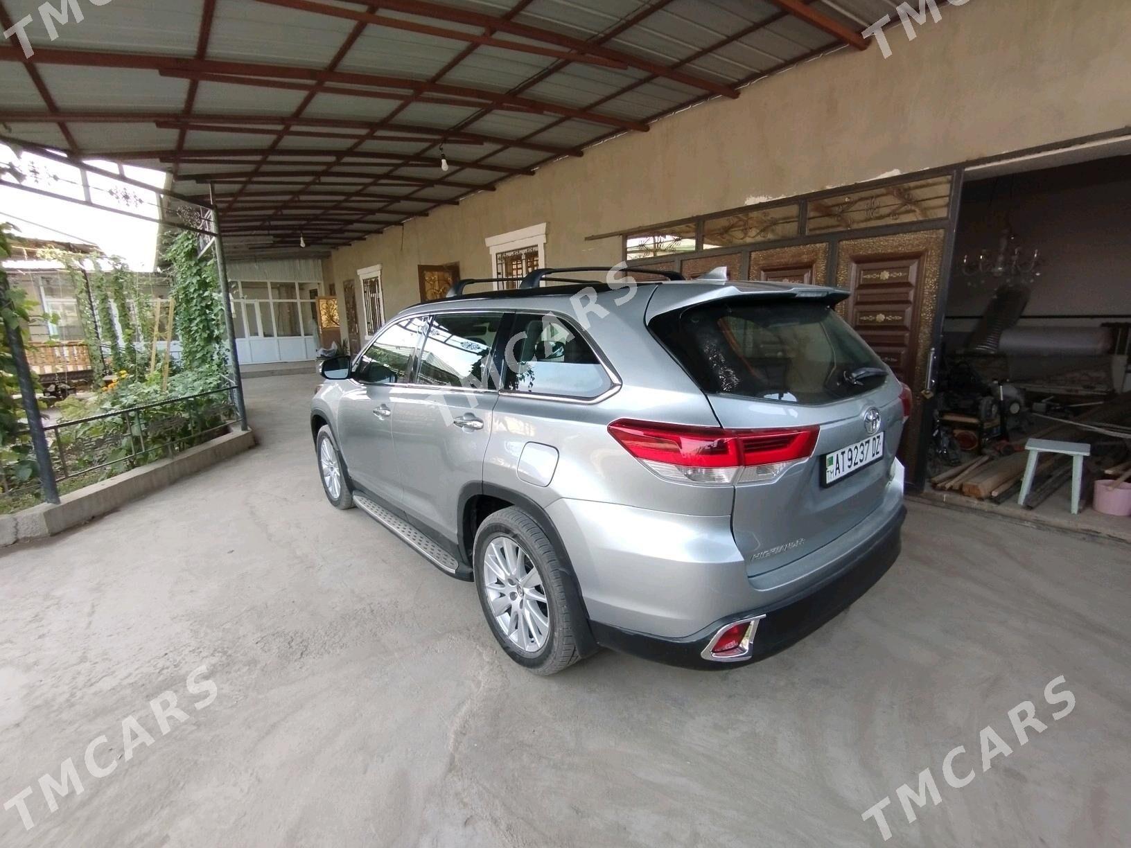 Toyota Highlander 2019 - 420 000 TMT - Дашогуз - img 3