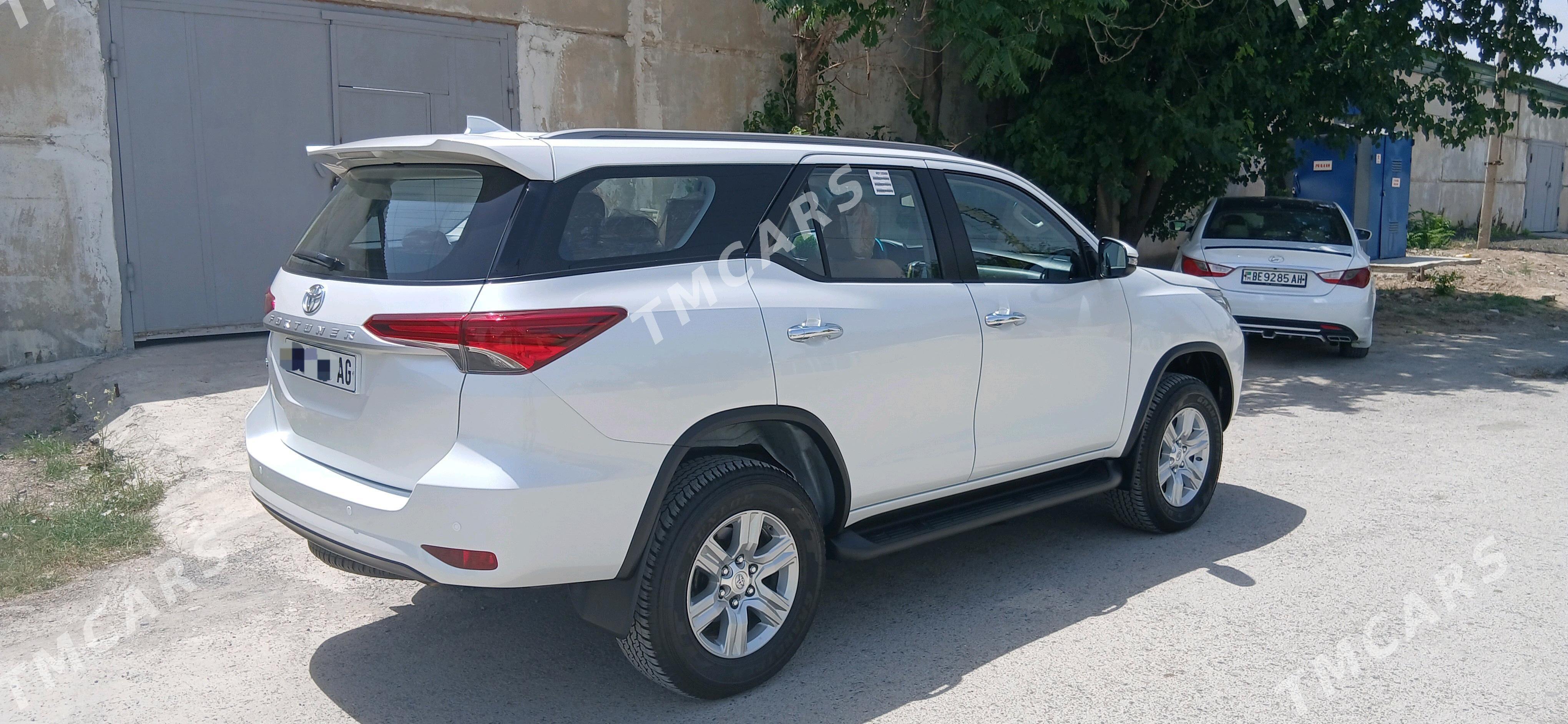 Toyota Fortuner 2024 - 648 000 TMT - Ашхабад - img 5