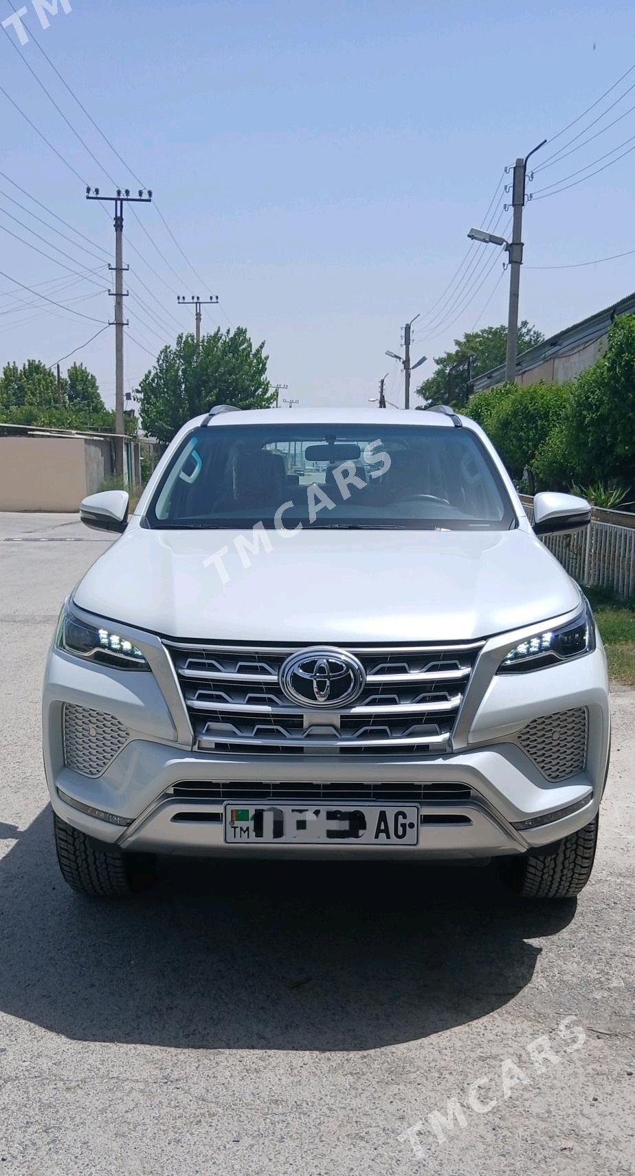 Toyota Fortuner 2024 - 648 000 TMT - Ашхабад - img 3