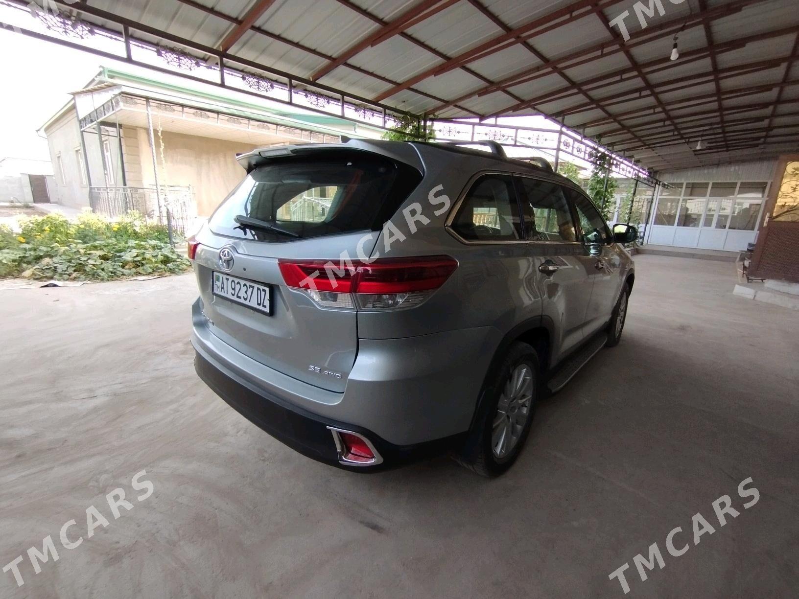 Toyota Highlander 2019 - 420 000 TMT - Дашогуз - img 4