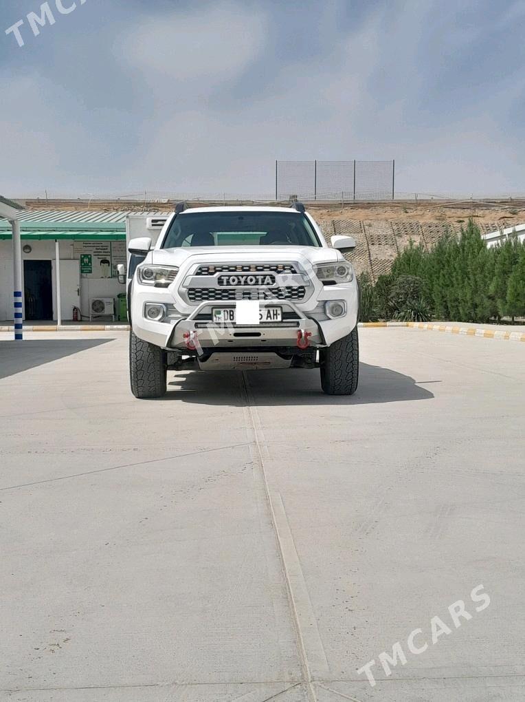 Toyota Tacoma 2016 - 330 000 TMT - Ашхабад - img 2