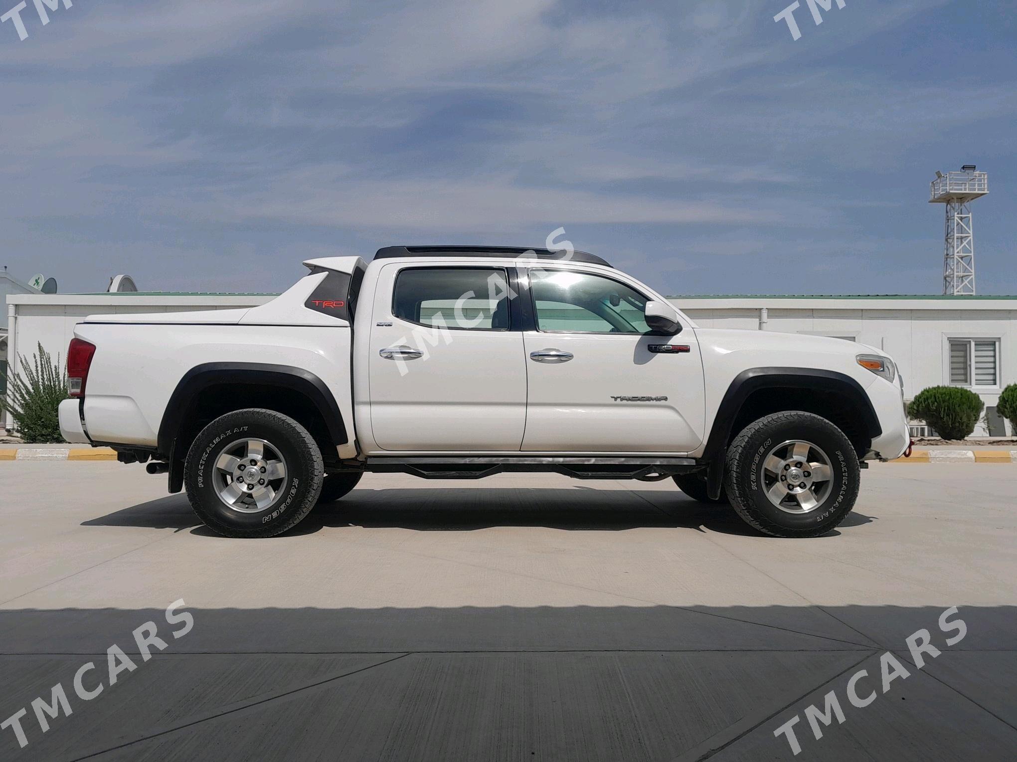Toyota Tacoma 2016 - 330 000 TMT - Ашхабад - img 3