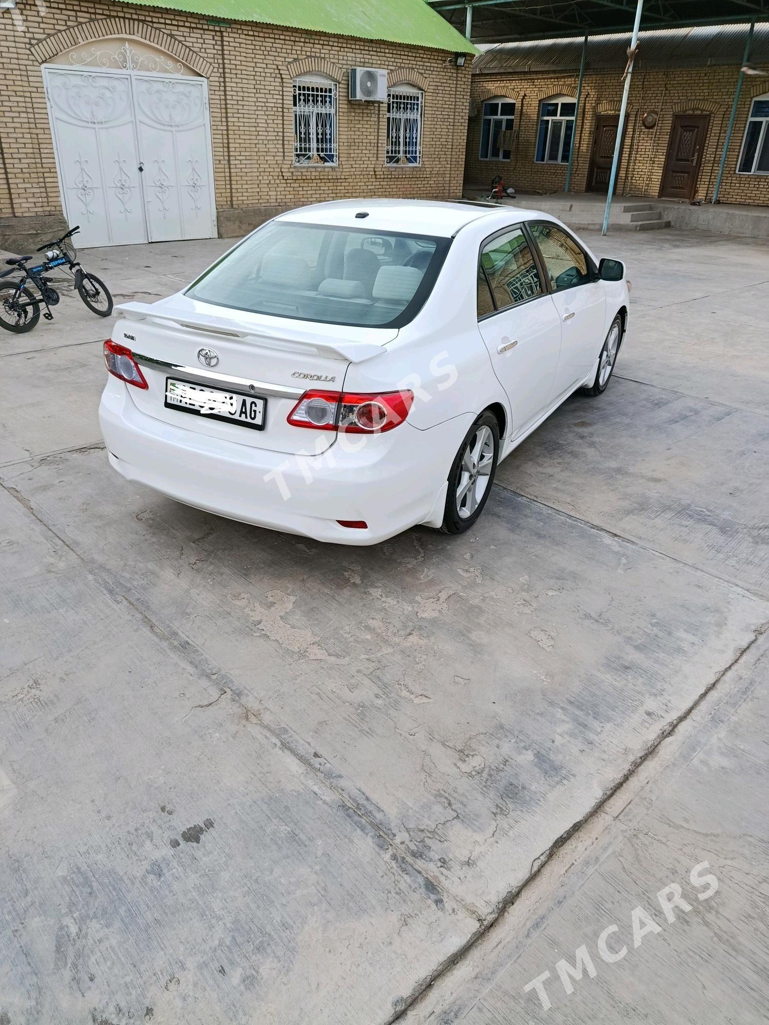 Toyota Corolla 2011 - 150 000 TMT - Aşgabat - img 5
