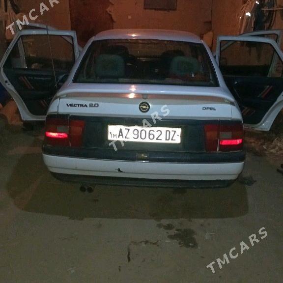 Opel Vectra 1990 - 24 000 TMT - Boldumsaz - img 2