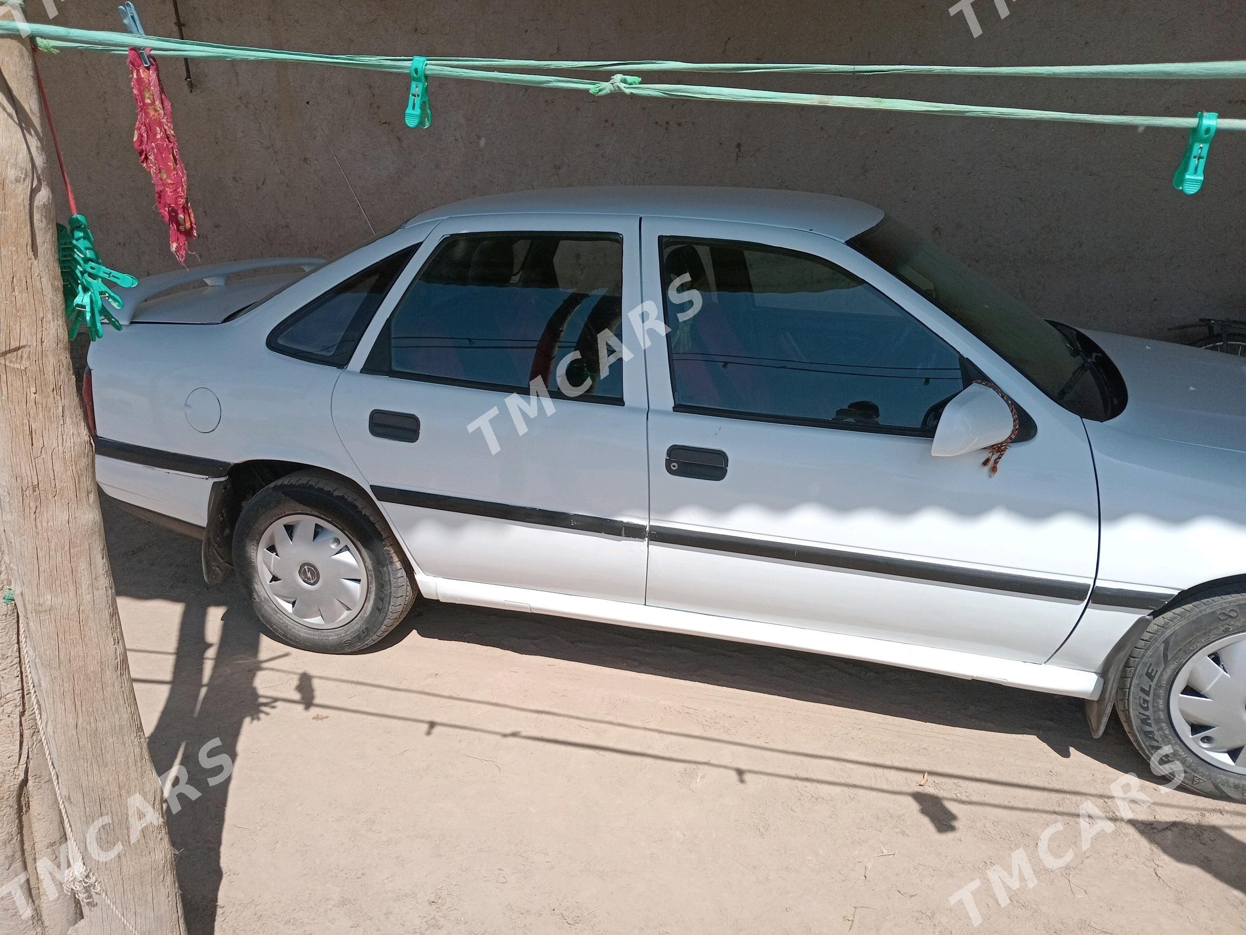 Opel Vectra 1990 - 24 000 TMT - Boldumsaz - img 3