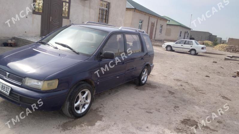 Mitsubishi Chariot 1993 - 22 000 TMT - Дашогуз - img 3