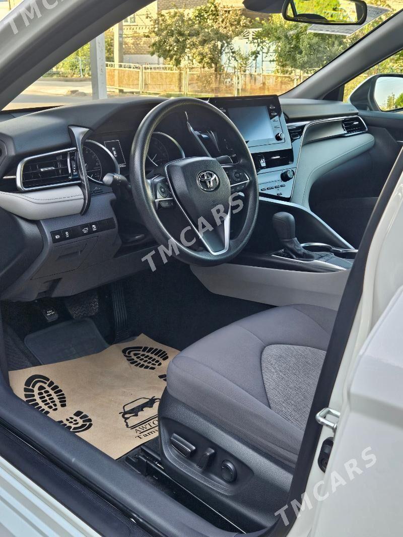Toyota Camry 2022 - 330 000 TMT - Мары - img 4
