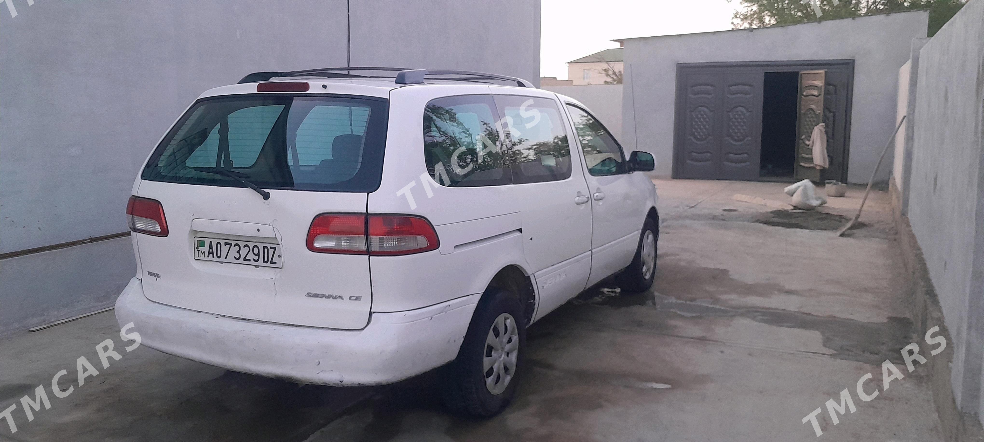 Toyota Sienna 2002 - 130 000 TMT - Görogly (Tagta) - img 3
