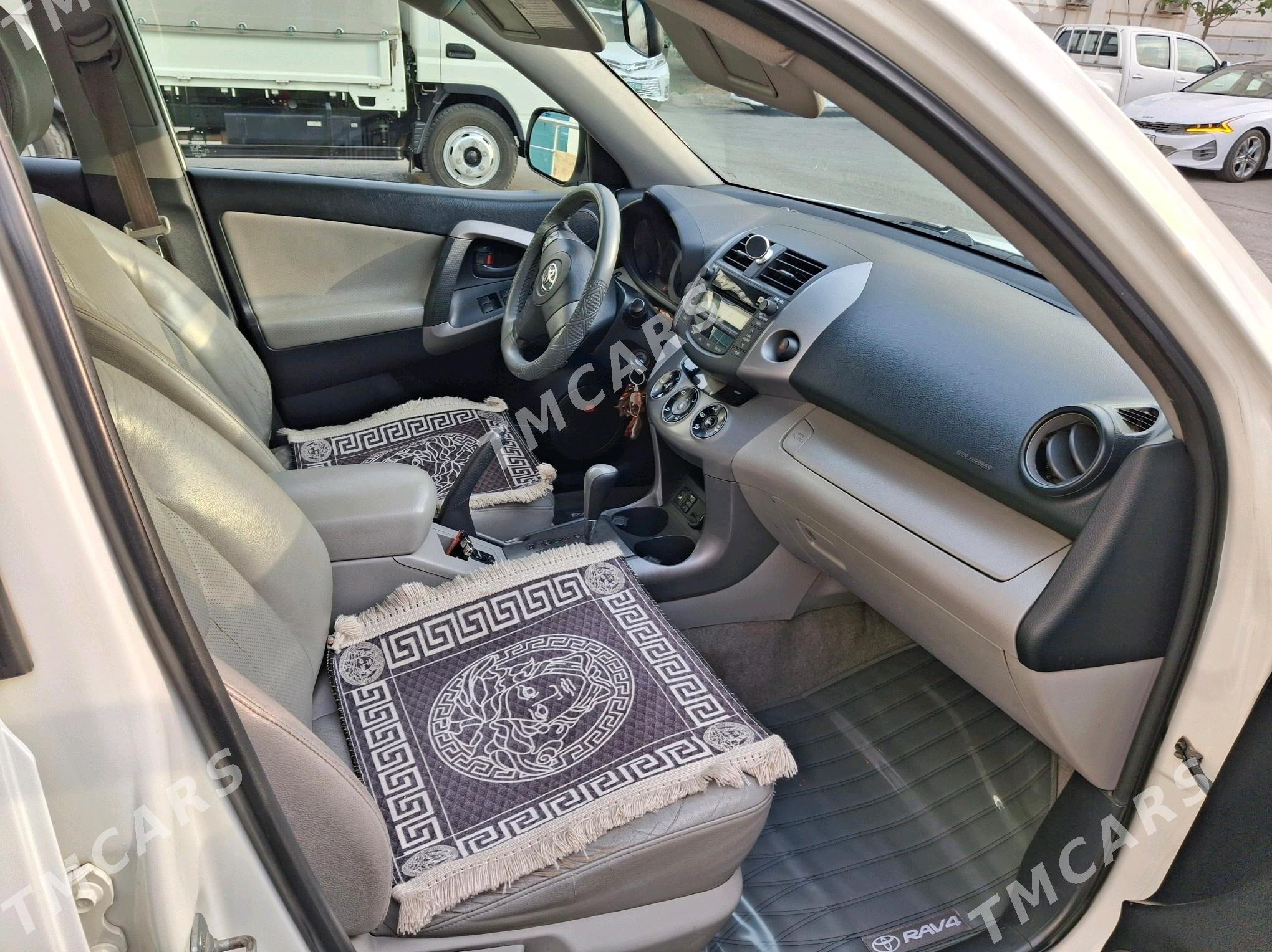 Toyota RAV4 2006 - 165 000 TMT - Айтакова (ул. Огузхана) - img 3