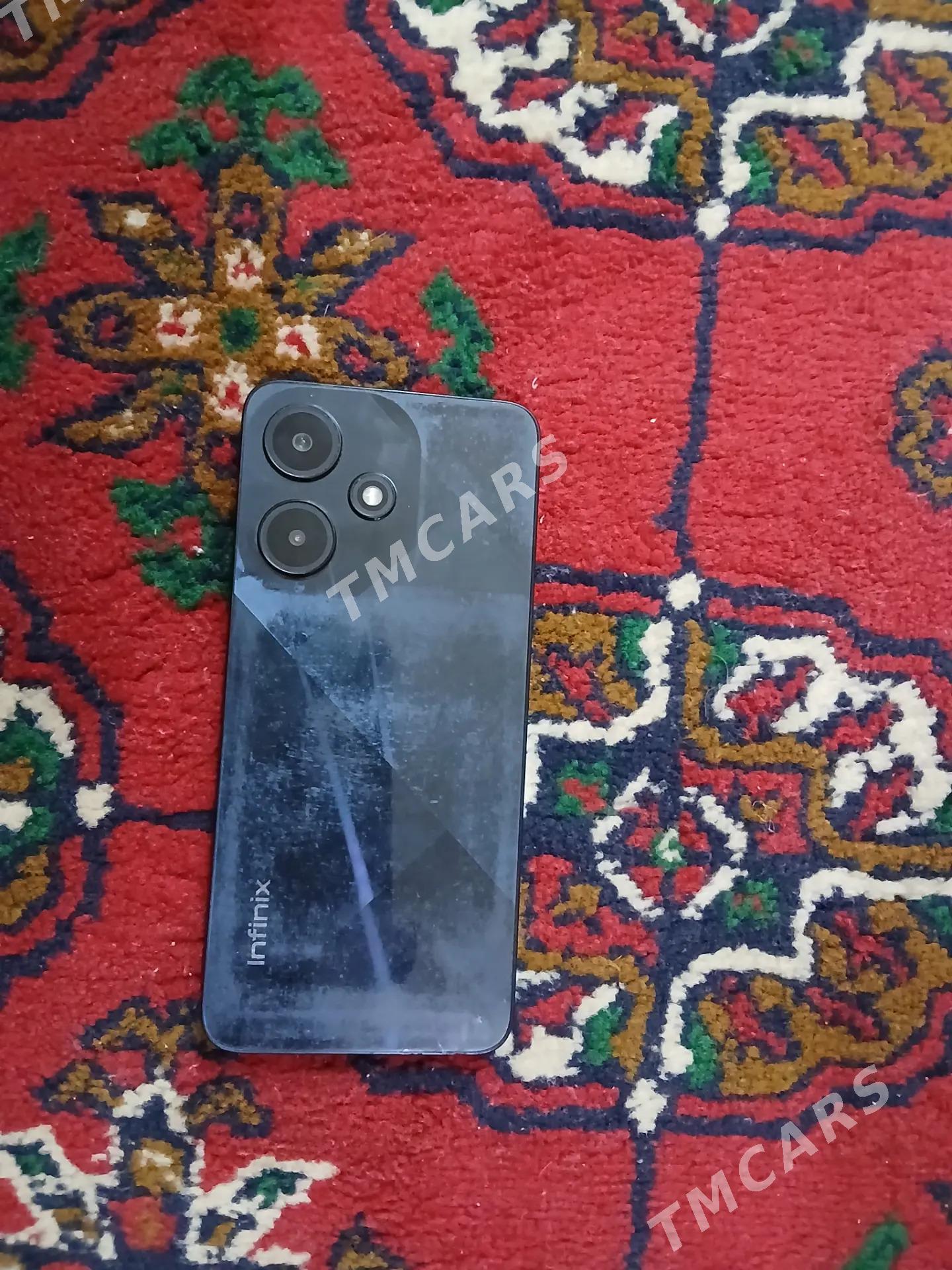Infinix HOT 30i - Çärjew - img 2