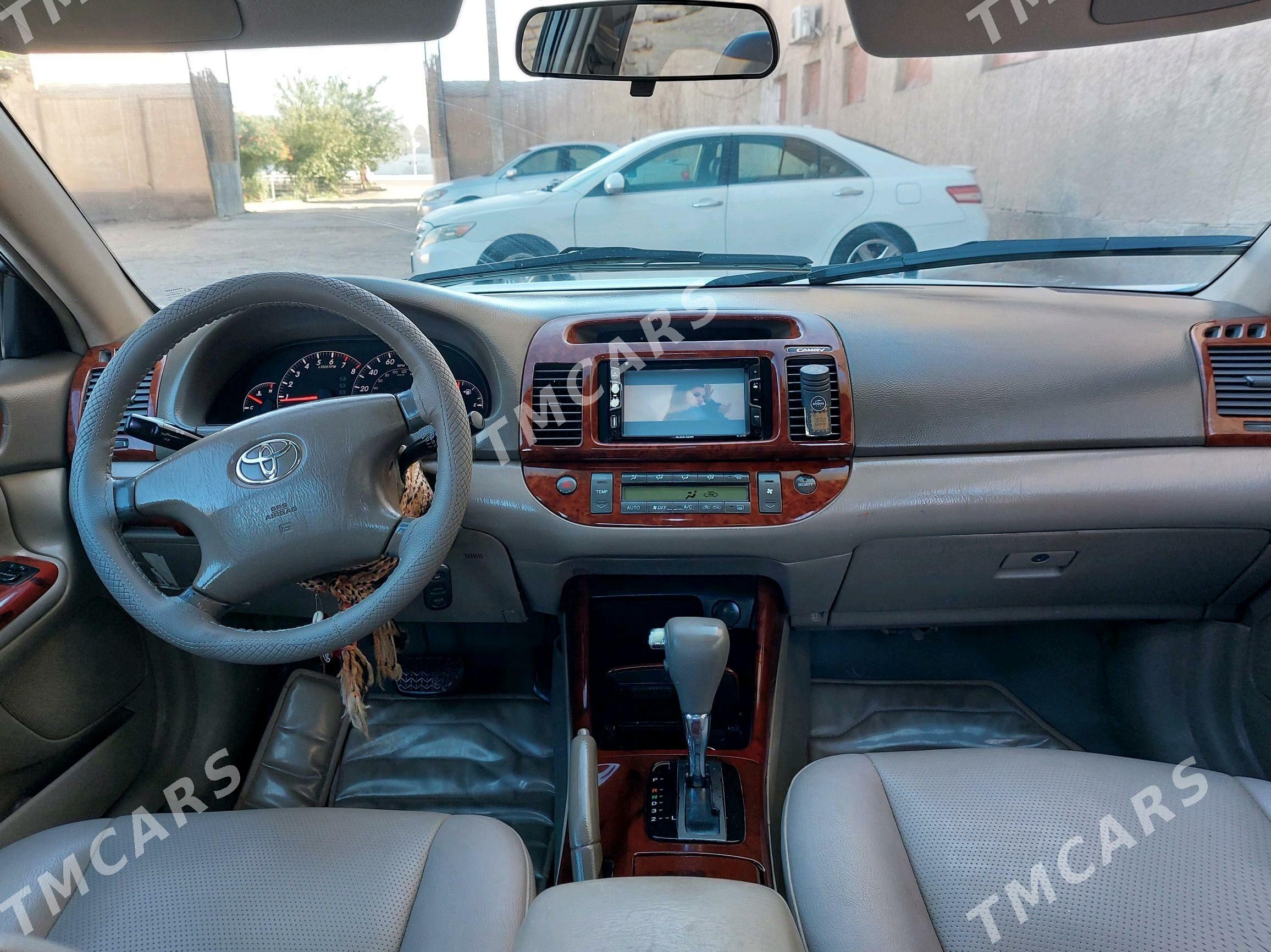 Toyota Camry 2003 - 137 000 TMT - Гурбансолтан Едже - img 5