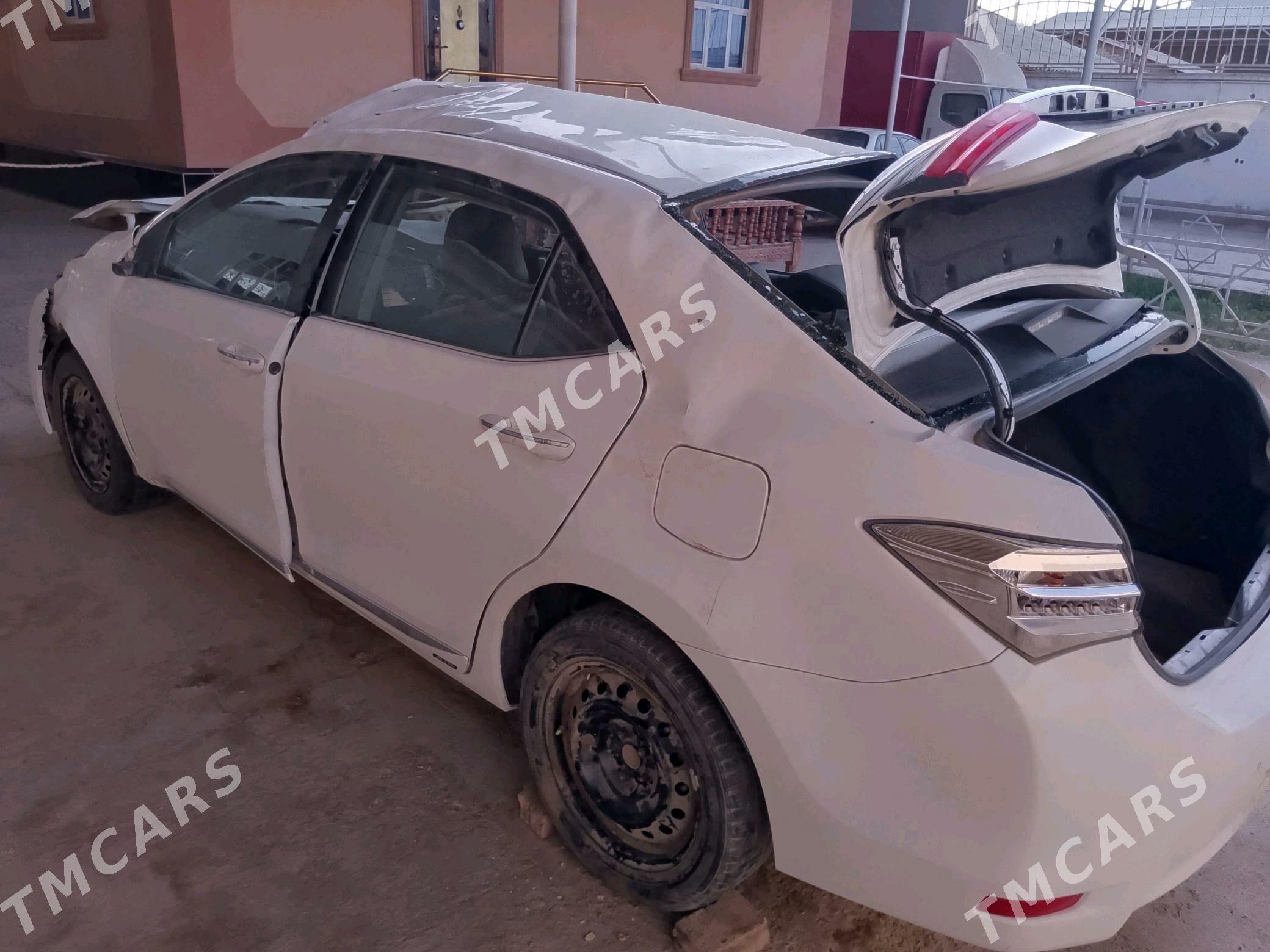 Toyota Corolla 2018 - 130 000 TMT - Теджен - img 3