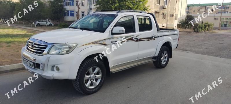 Toyota Hilux 2014 - 400 000 TMT - Туркменабат - img 3