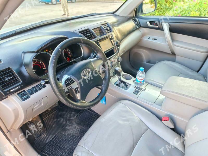 Toyota Highlander 2013 - 270 000 TMT - Türkmenabat - img 3