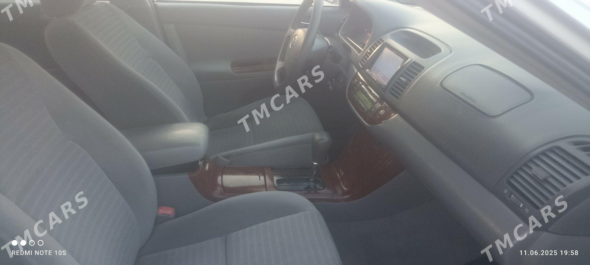 Toyota Camry 2005 - 165 000 TMT - Halaç - img 5