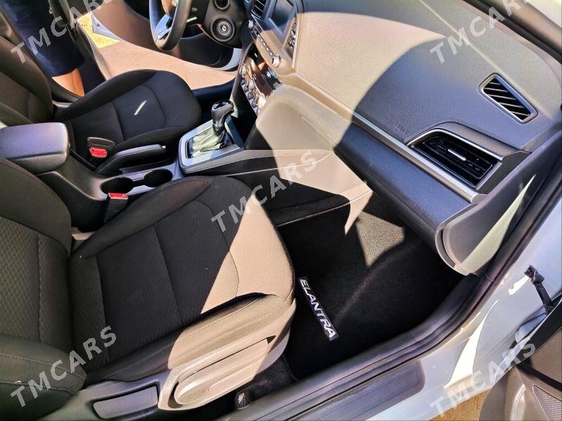 Hyundai Elantra 2020 - 200 000 TMT - Mary - img 8