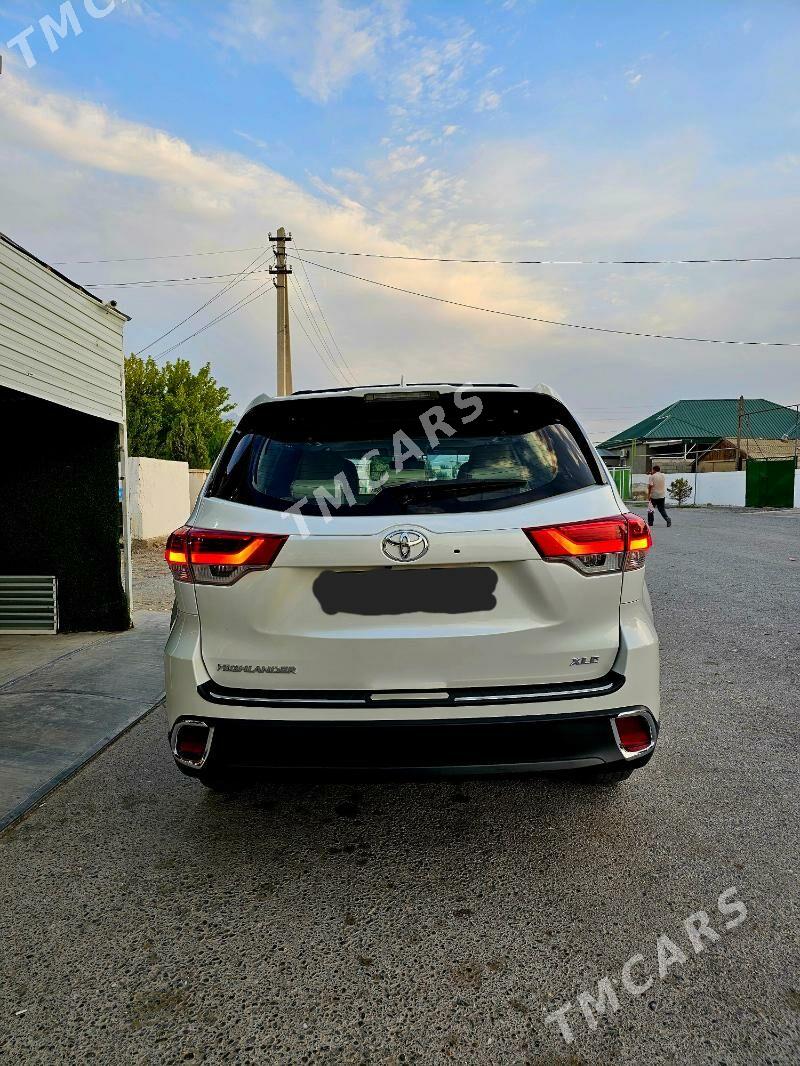 Toyota Highlander 2017 - 440 000 TMT - Gökdepe - img 4