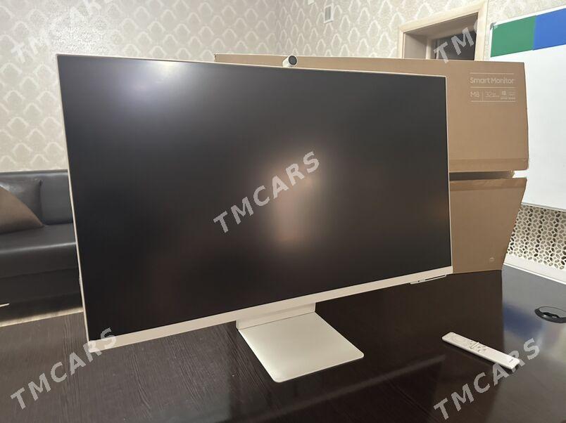 Samsung M8 monitor - Mary - img 4