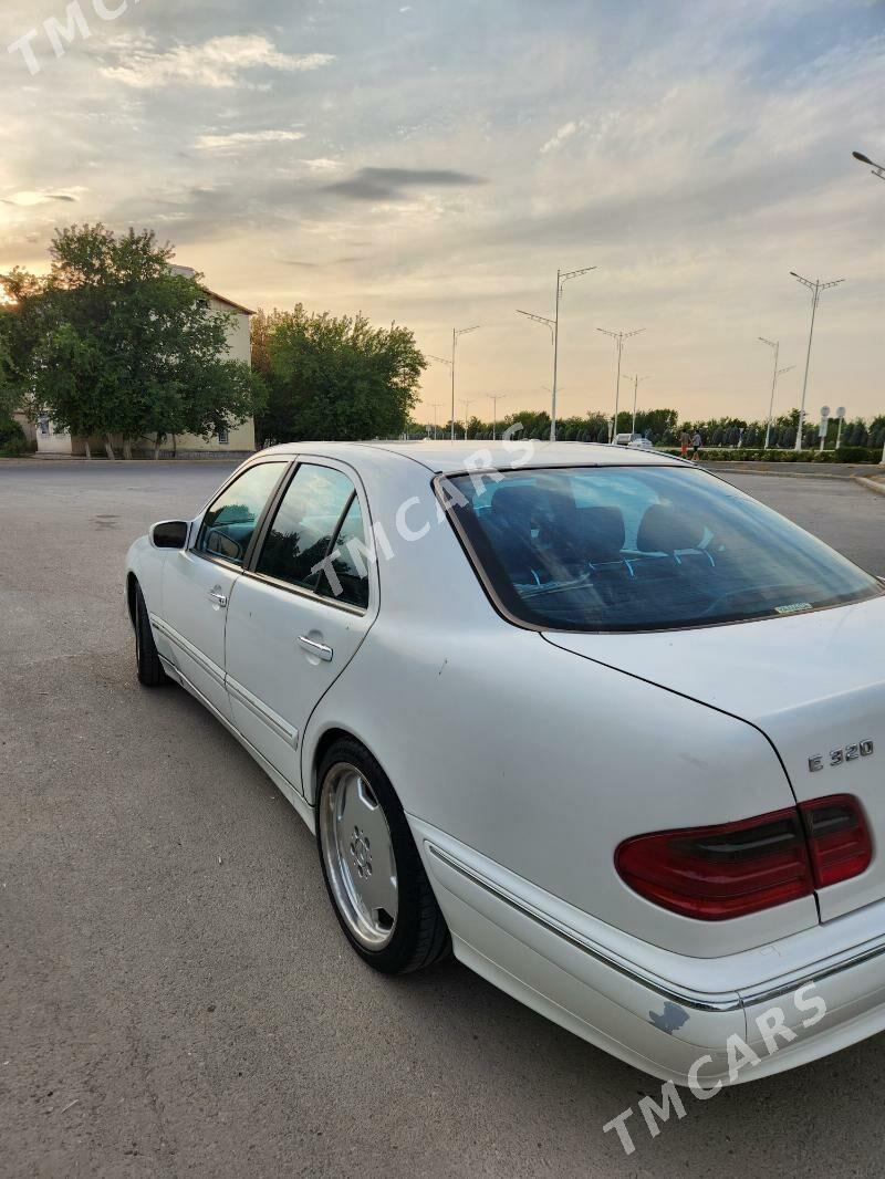 Mercedes-Benz E320 2001 - 120 000 TMT - 6 mkr - img 6