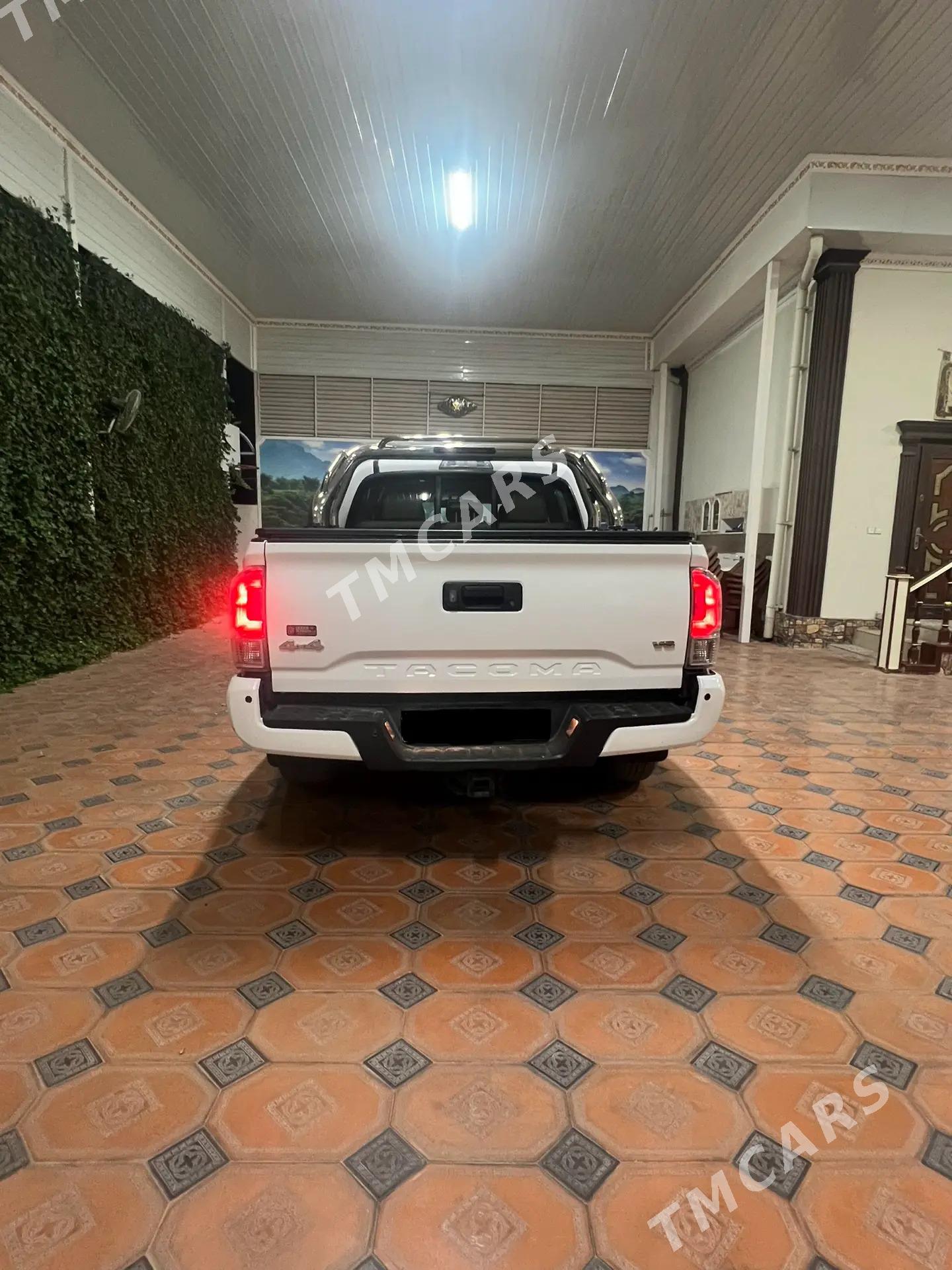 Toyota Tacoma 2017 - 413 000 TMT - Ашхабад - img 7