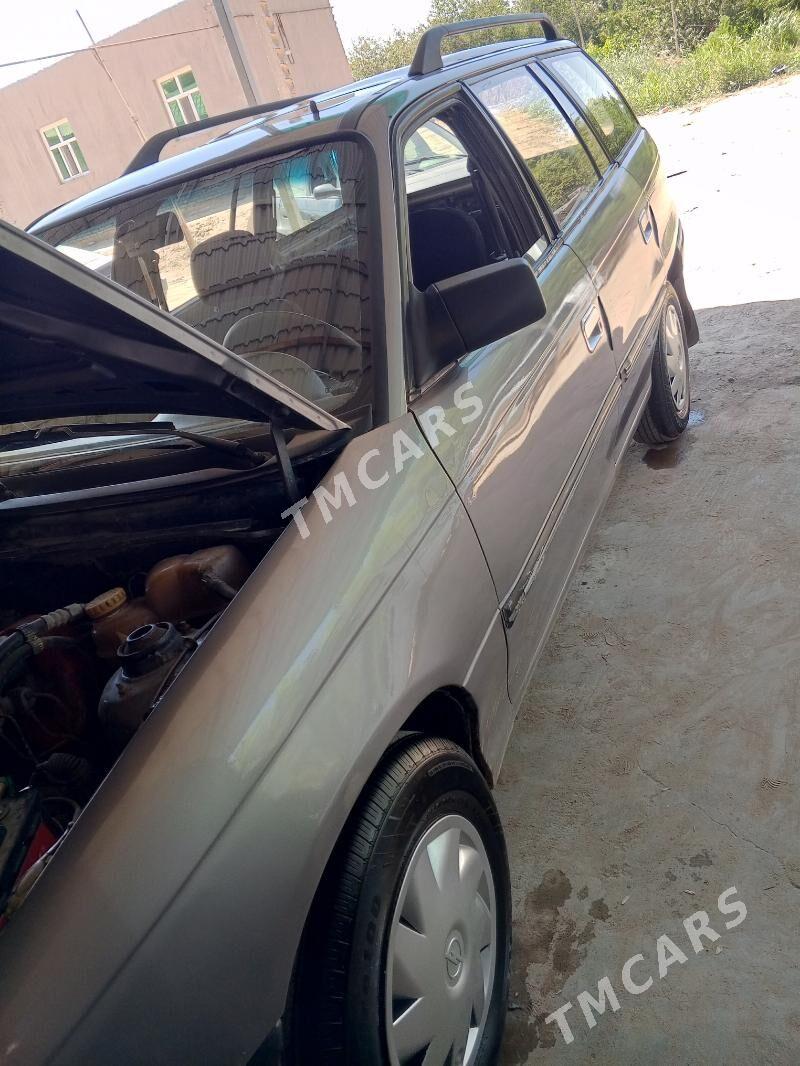 Opel Astra 1993 - 33 000 TMT - Şabat etr. - img 2