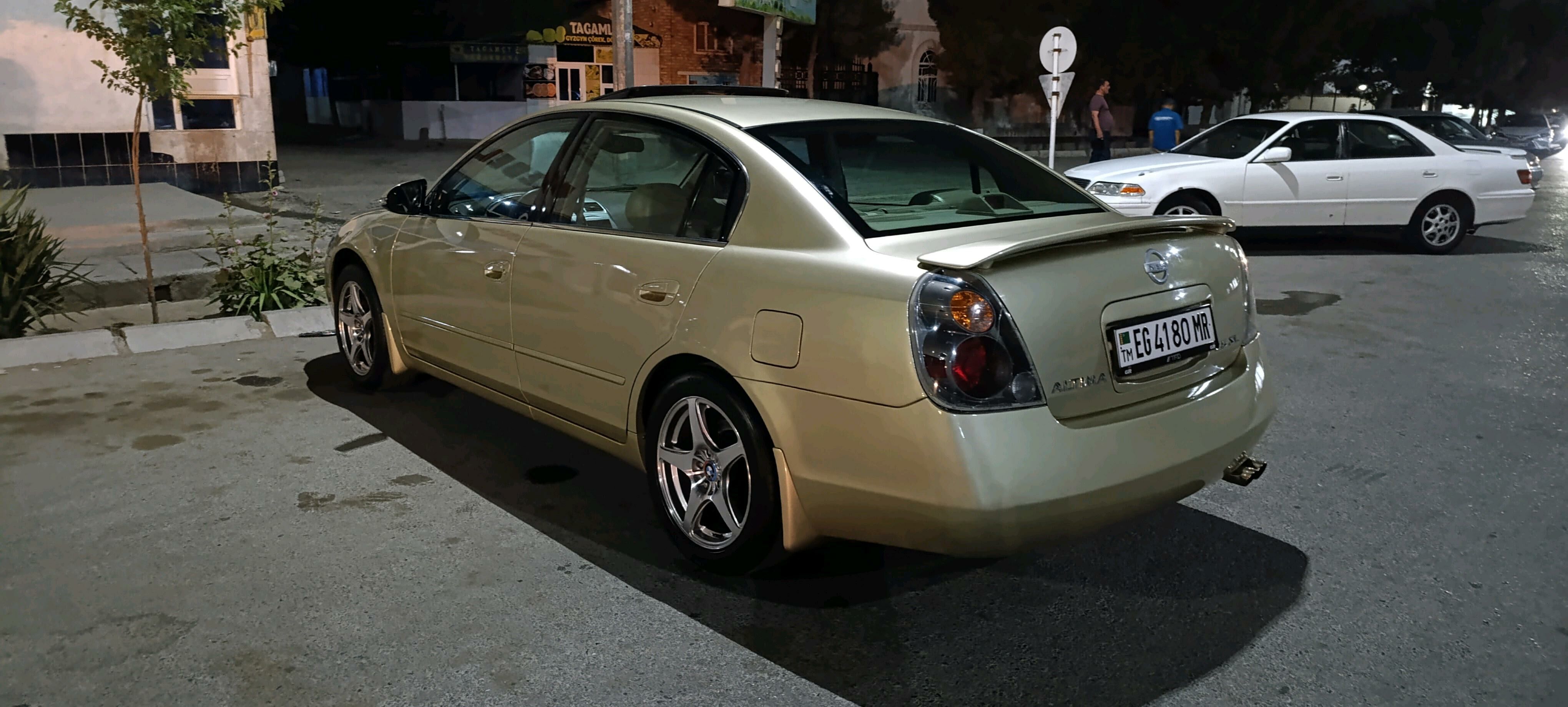 Toyota Camry 2004 - 110 000 TMT - Mary - img 6