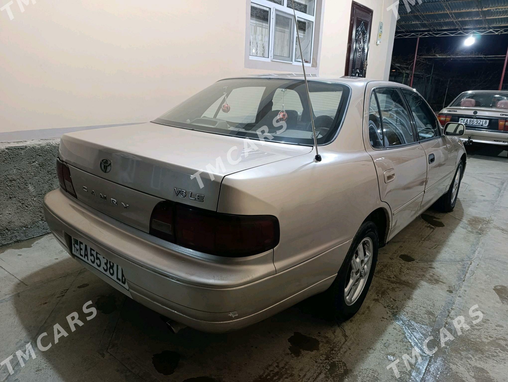 Toyota Camry 1996 - 86 000 TMT - Койтендаг - img 9