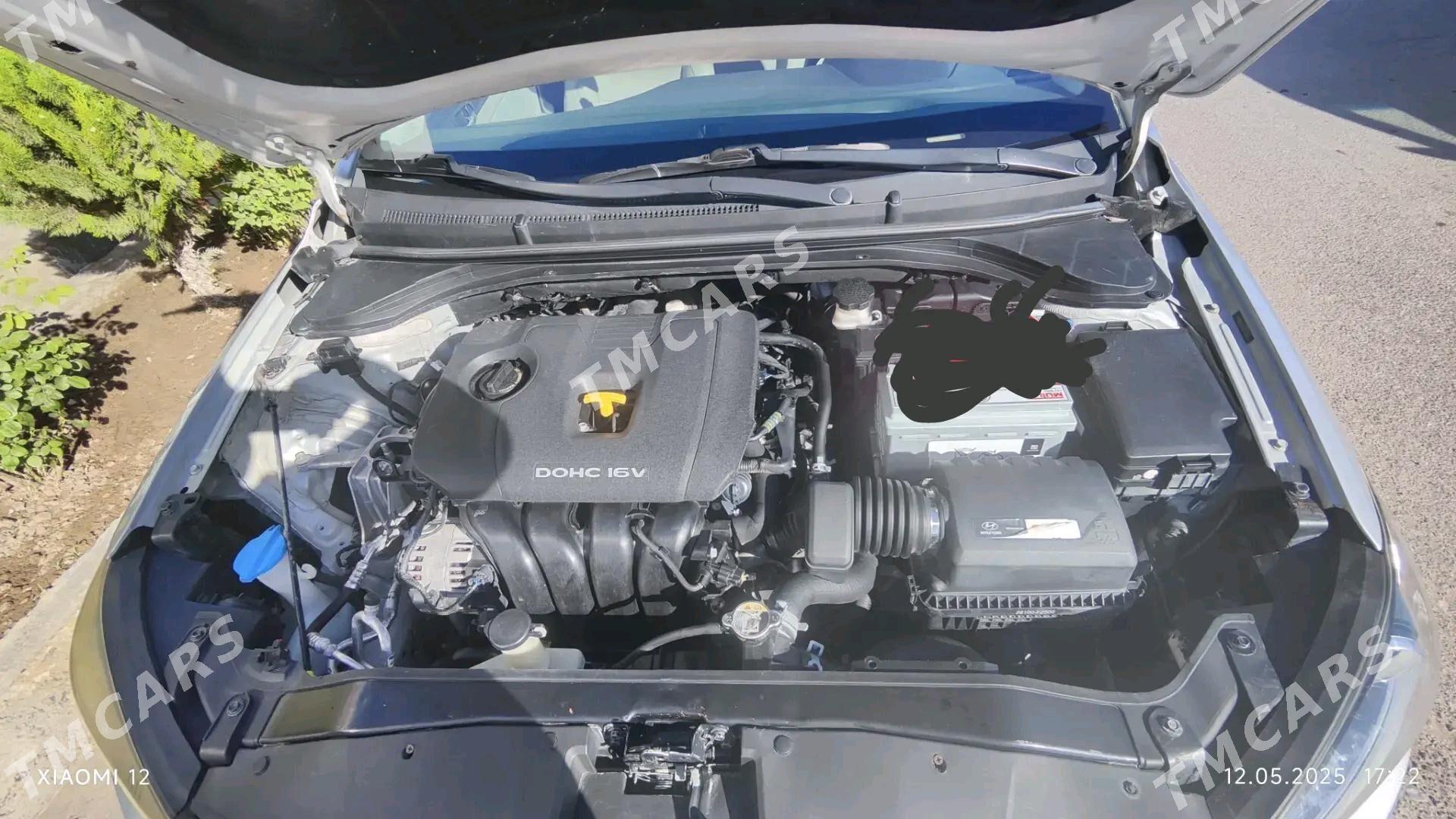 Hyundai Elantra 2017 - 175 000 TMT - Дашогуз - img 3
