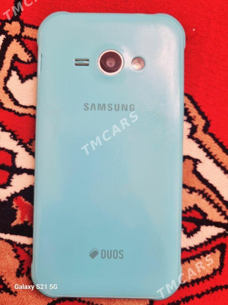 Samsung J1 ace - Теджен - img 2