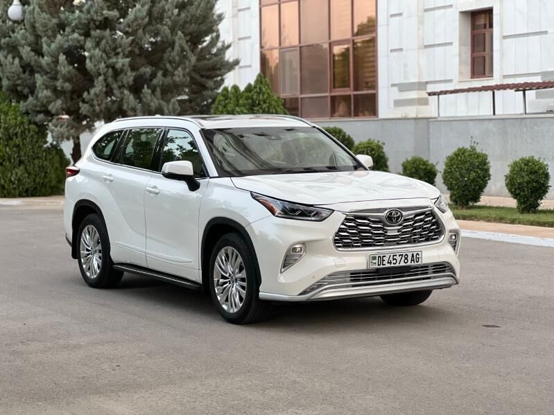 Toyota Highlander 2021 - 550 000 TMT - Aşgabat - img 4