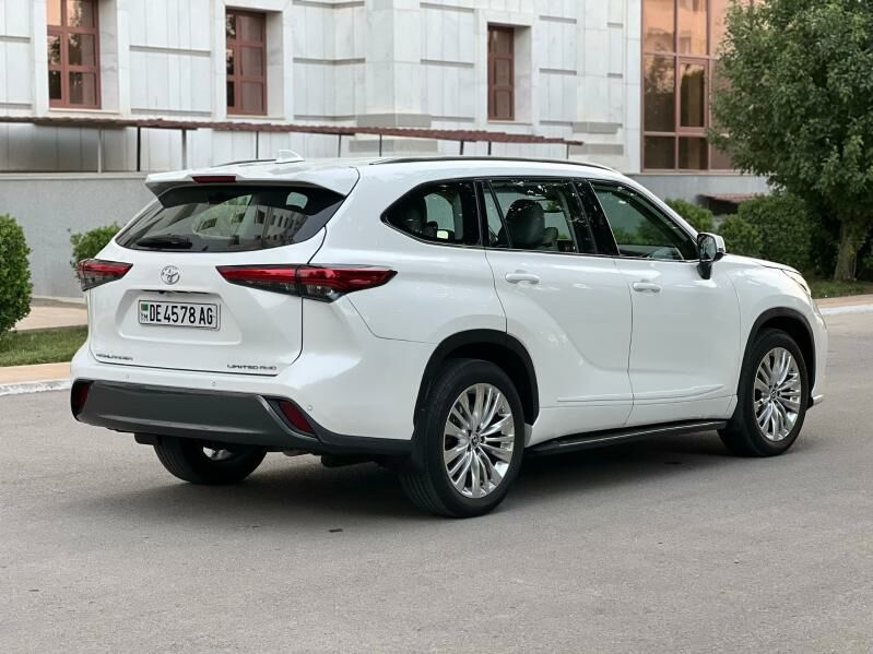 Toyota Highlander 2021 - 550 000 TMT - Aşgabat - img 8