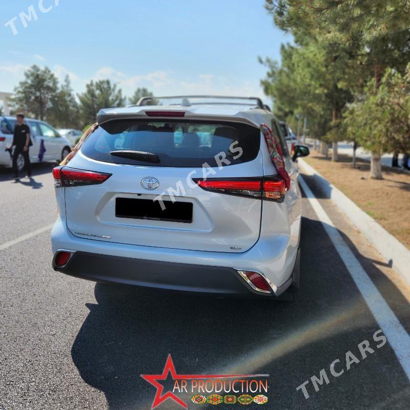 Toyota Highlander 2022 - 640 000 TMT - Ашхабад - img 2