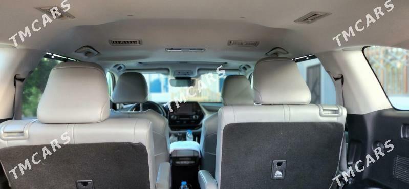 Toyota Highlander 2022 - 640 000 TMT - Ашхабад - img 10