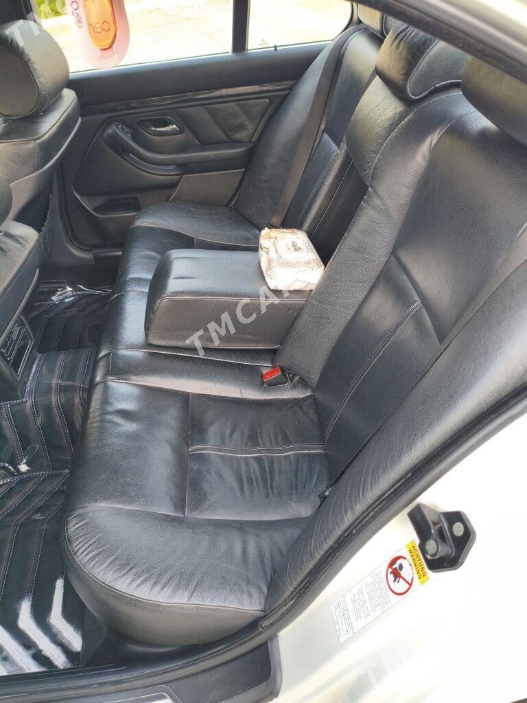 BMW 5 Series 2002 - 128 000 TMT - Туркменабат - img 9