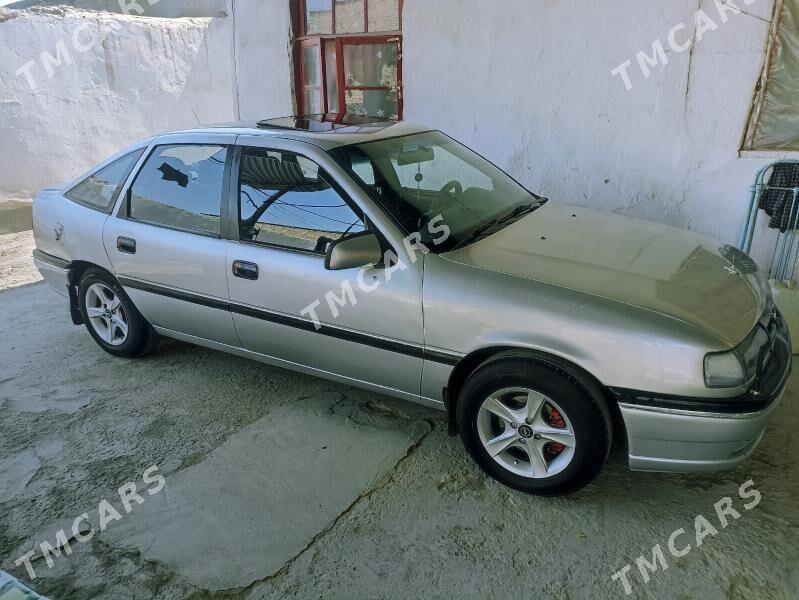 Opel Vectra 1989 - 32 000 TMT - Дянев - img 10