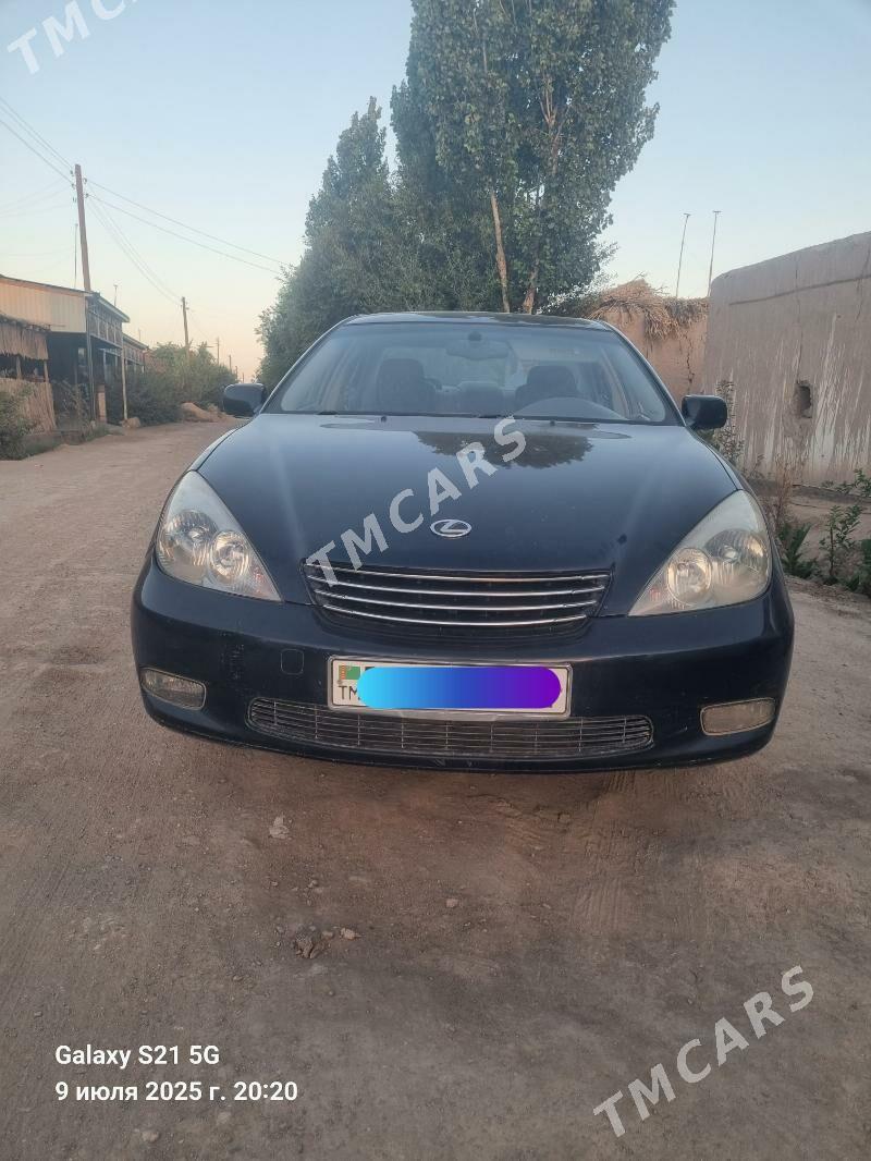 Lexus ES 300 2002 - 135 000 TMT - Гурбансолтан Едже - img 3