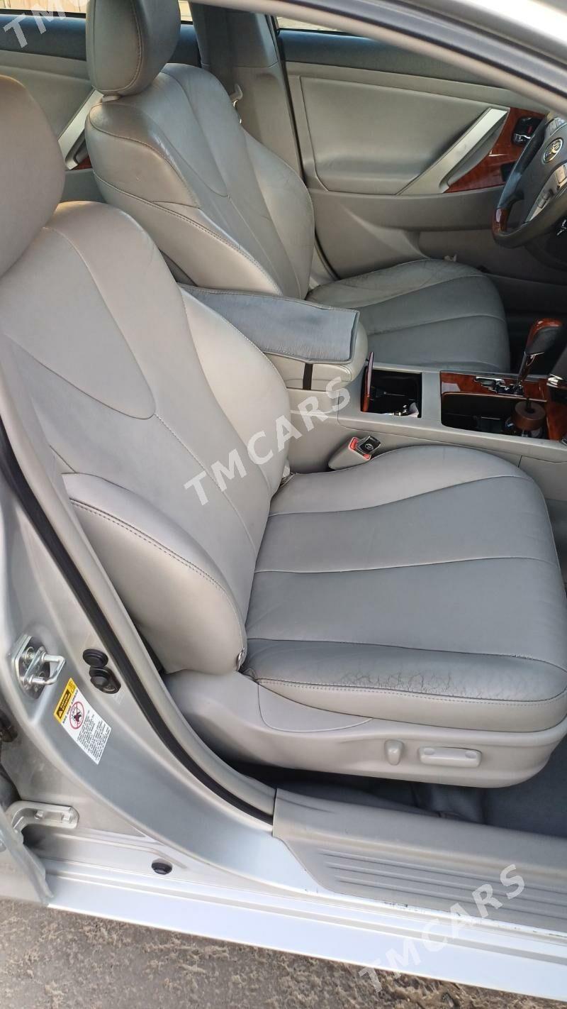 Toyota Camry 2010 - 270 000 TMT - Мары - img 7