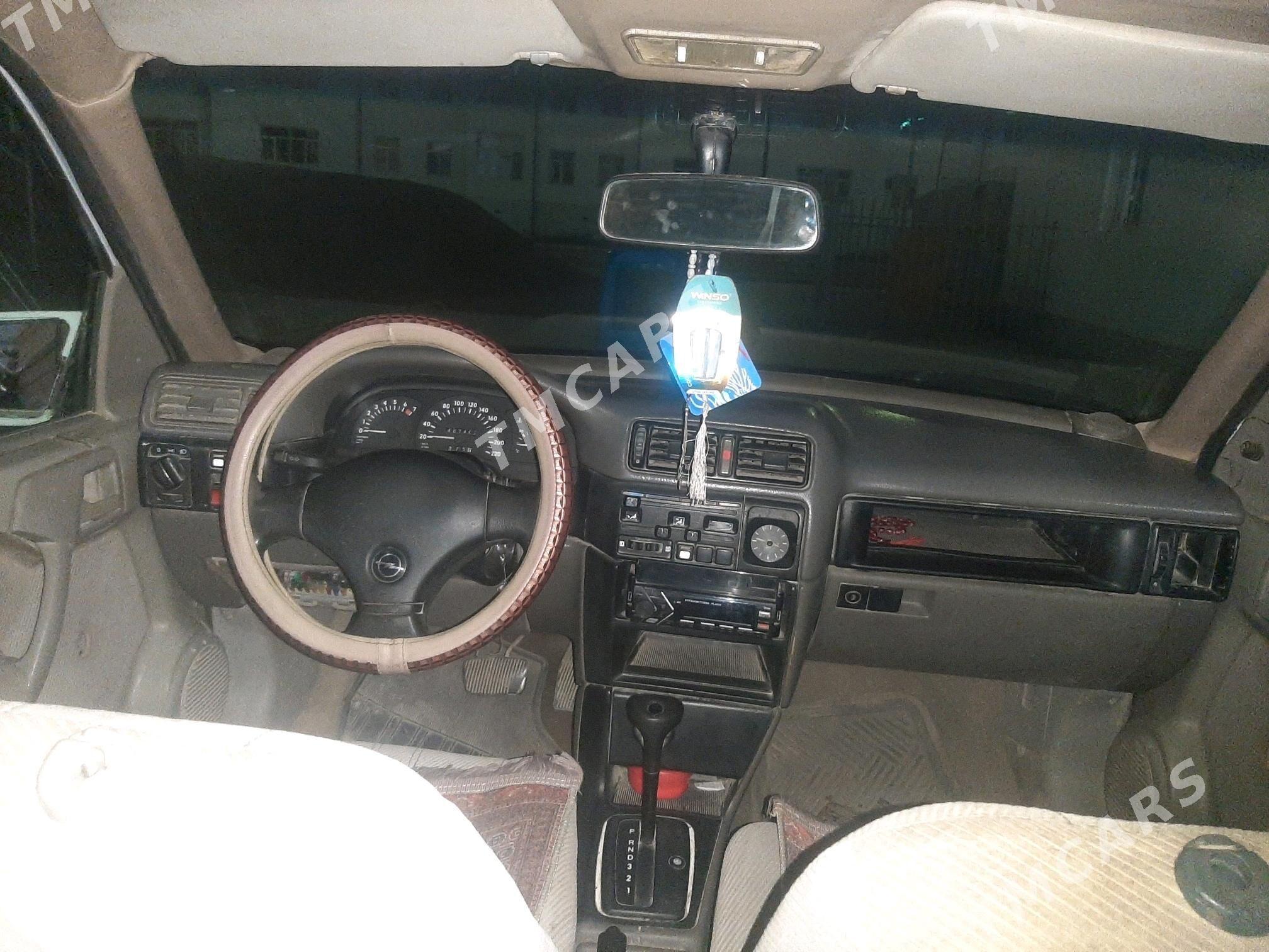 Opel Vectra 1990 - 30 000 TMT - Daşoguz - img 3