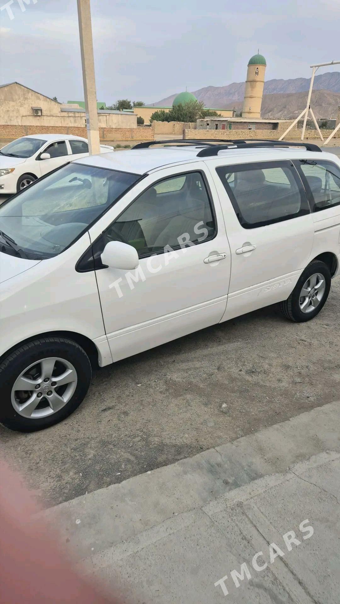 Toyota Sienna 2002 - 160 000 TMT - Bäherden - img 6